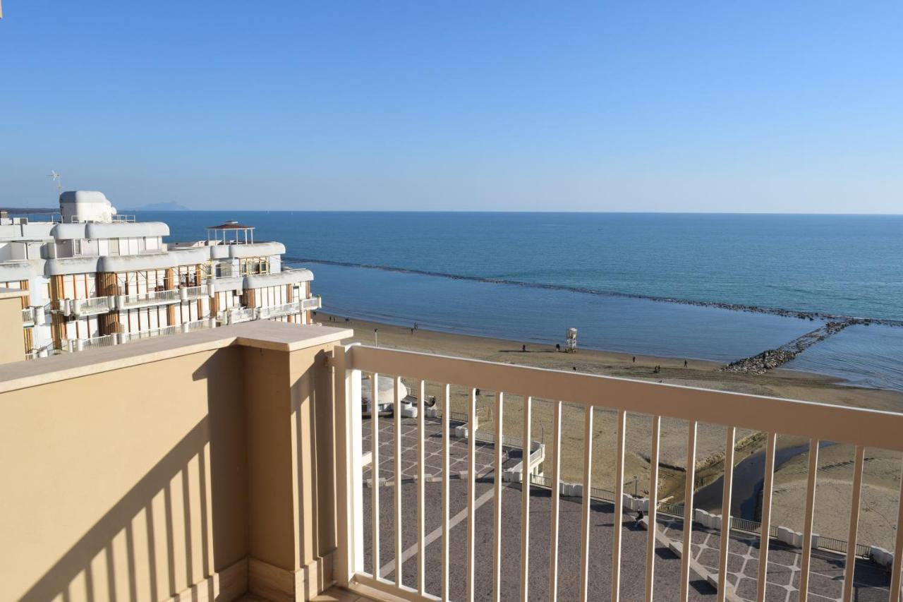 La Terrazza Sul Tirreno Apartment Nettuno Exterior photo