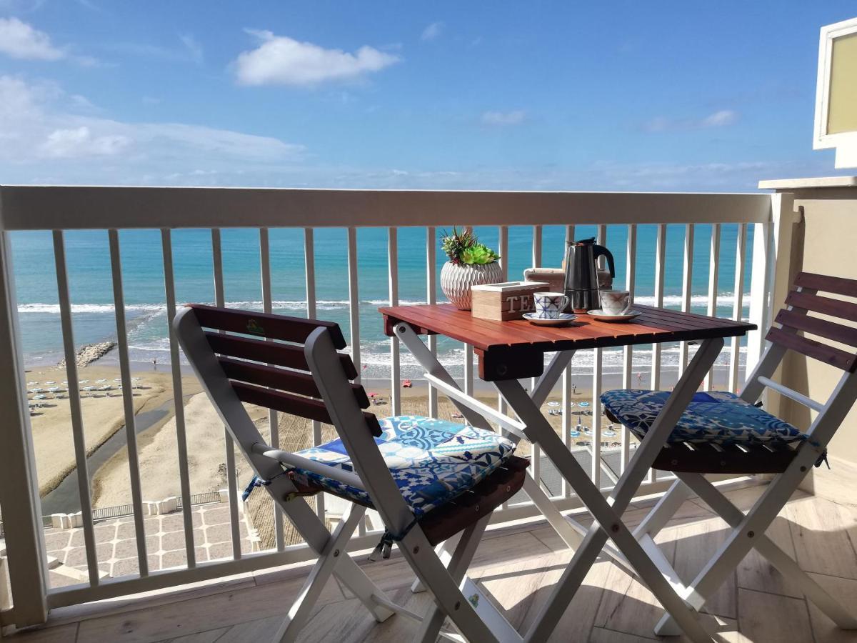 La Terrazza Sul Tirreno Apartment Nettuno Exterior photo